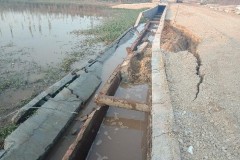 Chuyện lạ ở Vân Côn (Hoài Đức): Đường mới làm, kè mương sạt lở do… người dân đi lại nhiều