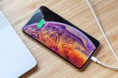 CR: iPhone Xs vẫn không thể soán ngôi vị smartphone tốt nhất thế giới của Galaxy Note 9