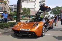 "Thần gió" Pagani Huayra của đại gia Minh Nhựa đã có thể "tung tăng" lượn phố với biển Sài Gòn