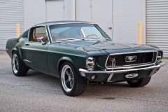 Ford Mustang Fastback đời 1968 hồi sinh với động cơ mạnh mẽ, nội thất siêu sang, giá 4,21 tỷ
