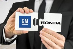 Honda hợp tác với General Motors lên kế hoạch ra mắt dịch vụ đi chung xe ô tô tự hành