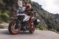 KTM 1290 Super Duke GT 2019 với nhiều thay đổi đáng quan tâm
