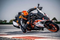 KTM 1290 Super Duke GT 2019 là mẫu sport touring hiệu năng cao ấn tượng nhất trên thị trường