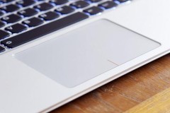 Cần phải làm gì khi Touchpad trên Laptop đình công?