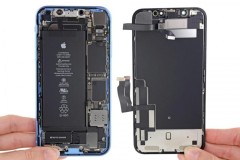 “Mổ bụng” và khám phá những linh kiện bên trong iPhone XR