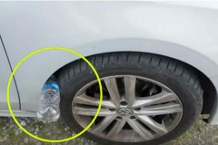 Nếu thấy lốp xe ô tô của bạn có nhét 1 chai nhựa, hãy báo cảnh sát