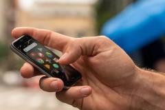 Những chiếc điện thoại mỏng nhẹ xuất sắc nhất từng được sản xuất trên thế giới