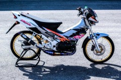 Nova Dash 125 độ dàn chân kịch độc khiến người xem tá hỏa