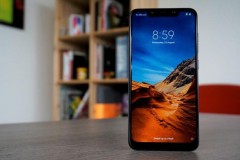 Tình trạng hở sáng trên Pocophone F1 chỉ là do phần mềm