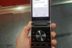 Siêu phẩm nắp gập Samsung W2019 bất ngờ lộ ảnh thực tế kèm cấu hình khủng