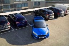 Các hãng xe nghiên cứu và trang bị tính năng tự đỗ xe thông minh