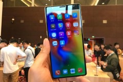Trên tay và đánh giá nhanh Bphone 3 Pro: Liệu có đáng giá 10 triệu đồng