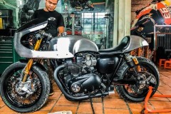 Triumph Bonneville T120 độ chất chơi trên đất Việt