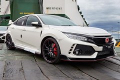 Honda Civic Type R màu trắng chuẩn bị ra mắt tại Triển lãm Ô tô Việt Nam 2018