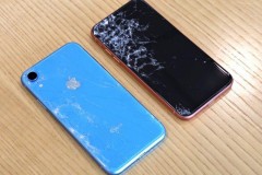 iPhone XR "đen đủi" làm vật tế cho các thử nghiệm từ thả rơi, bẻ cong tới cào xước