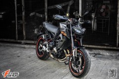 Yamaha MT-09 đầy tươi tắn với dàn trang bị đình đám