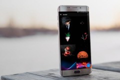 Blacker: Ứng dụng miễn phí cung cấp hình nền đen dành cho các máy có màn hình AMOLED