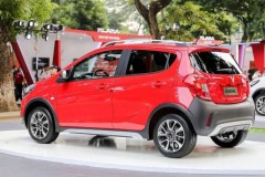 Vinfast Fadil có giá chỉ 336 triệu đồng nhưng vẫn bị cư dân mạng phàn nàn