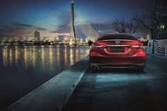 Toyota Camry với ngoại hình hoàn toàn đổi mới vừa chính thức ra mắt tại Thái Lan