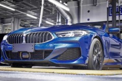 BMW 8 Series Convertible 2019 chính thức lên dây chuyền sản xuất hàng loạt