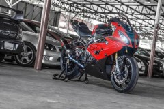 Ngó qua vẻ đẹp khó khước từ của mẫu S1000RR độ sặc mùi Carbon