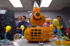 Chiêm ngưỡng 20 tác phẩm độc đáo nhất trong cuộc thi khắc bí ngô Halloween của NASA