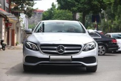 Hà Nội: Khám phá Mercedes-Benz E250 đời 2017 siêu lướt
