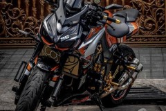 Kawasaki Z1000 Chất lừ với phong cách Candy Sticker nổi bật trên đất Việt