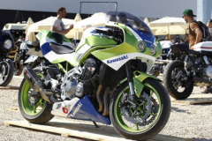 Kawasaki ZXR900 phiên bản hồi sinh mẫu xe ZX- R750 H1 dựa trên thân xác Z900