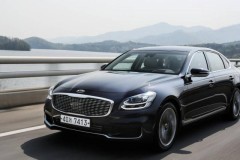Kia K900 hoàn toàn mới có giá khởi điểm từ 59.900 USD tại Mỹ