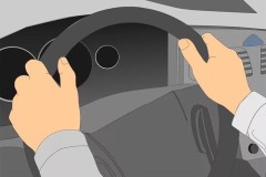 Làm sao để thoát hiểm khi ô tô rơi xuống nước?