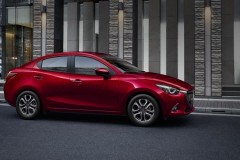 Mazda 2 hàng nhập khẩu chưa về đã hút khách