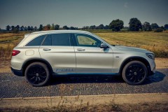 Mercedes GLC F-Cell: Sự kết hợp giữa xe chạy bằng pin nhiên liệu hydro và động cơ lai plug-in hybrid