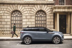 Range Rover Evoque chính thức bước sang thế hệ thứ hai với nhiều chi tiết khác biệt