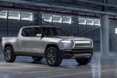 Bán tải Rivian R1T có khả năng tăng tốc từ 0-97 km/h chỉ trong 3,2 giây