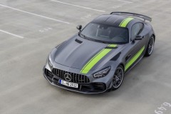 Siêu xe Mercedes-AMG GT R được nâng cấp lớn với phiên bản Pro mới