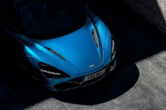 McLaren tung ra những video và hình ảnh đầu tiên của 720S Spider