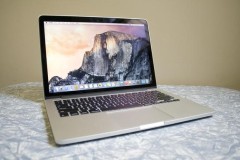 So sánh cấu hình MacBook Pro 2015 và các siêu phẩm laptop khác
