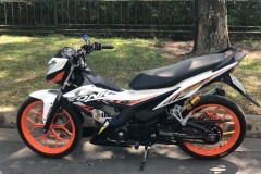 Sonic 150 độ kiểng phá cách với loạt đồ chơi nặng túi tiền