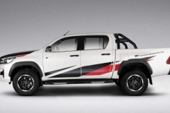 Toyota Hilux hầm hố hơn với nâng cấp từ Gazoo Racing