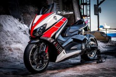 Yamaha T-Max530 bản độ choáng ngợp với dàn chân Superbike