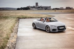 Audi bắt đầu đón nhận đơn đặt hàng đối với mẫu xe thể thao TT nâng cấp 2019 mới