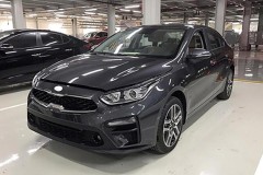 Kia Cerato 2019 bất ngờ xuất hiện tại một đại lý Kia trước khi được giới thiệu chính thức