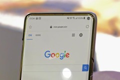 Xuất hiện hình ảnh Galaxy S10 với màn hình cong tràn cạnh và có viền trên rất mỏng