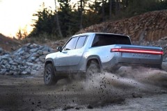 Một loạt các dòng ô tô điện và hybrid được các hãng công bố trong tháng 11/2018