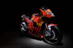 Mô tô KTM RC16 mới tinh, theo cấu hình sử dụng trong mùa giải MotoGP 2017 được bán với 6,63 tỷ