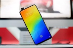 Với thiết kế độc đáo, Vivo NEX đã bán được 2 triệu chiếc trong nửa năm