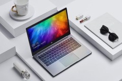 Xiaomi Mi Notebook Air 12.5 inch: Bộ xử lý Intel Core i5 thế hệ thứ 7 cùng RAM 4 GB