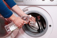 Xử lý sao khi máy giặt xuất hiện mùi hôi, ẩm mốc?