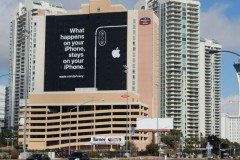 Apple “đá đểu” Google và Amazon tại sự kiện công nghệ lớn nhất thế giới